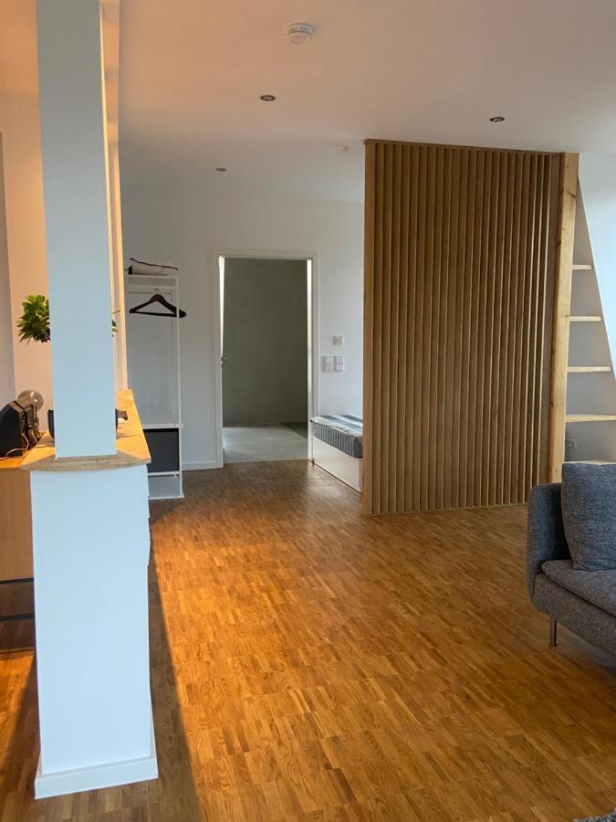 Zentrales Penthouse Mit Blick Auf Schwanenteich Apartamento Minden  Exterior foto